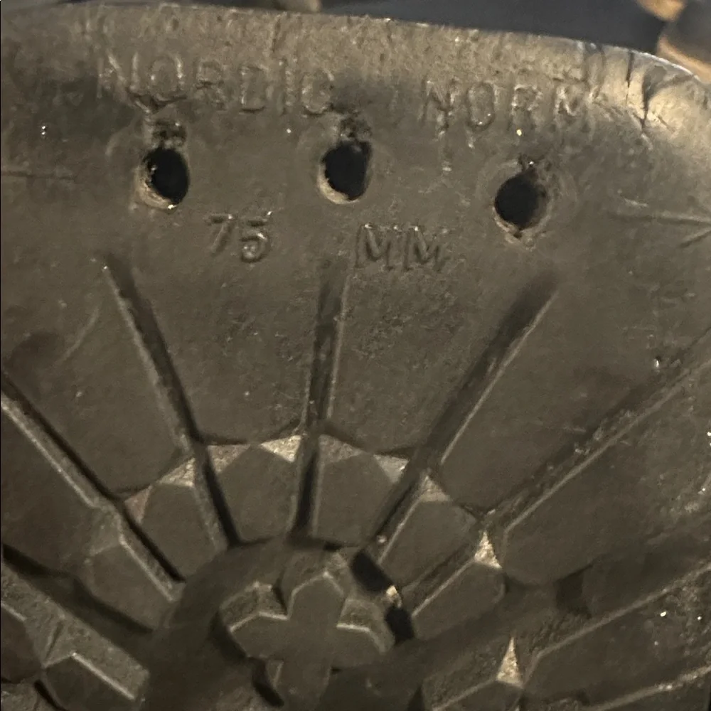 Merrell Ski Boots - Picture 11 of 16